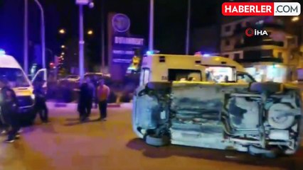 Buharkent'te Trafik Kazası: Otomobil ile Ticari Araç Çarpıştı