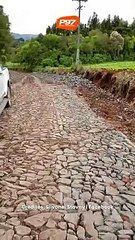 População reclama de má condições e demora nas obras de calçamento em São João do Triunfo