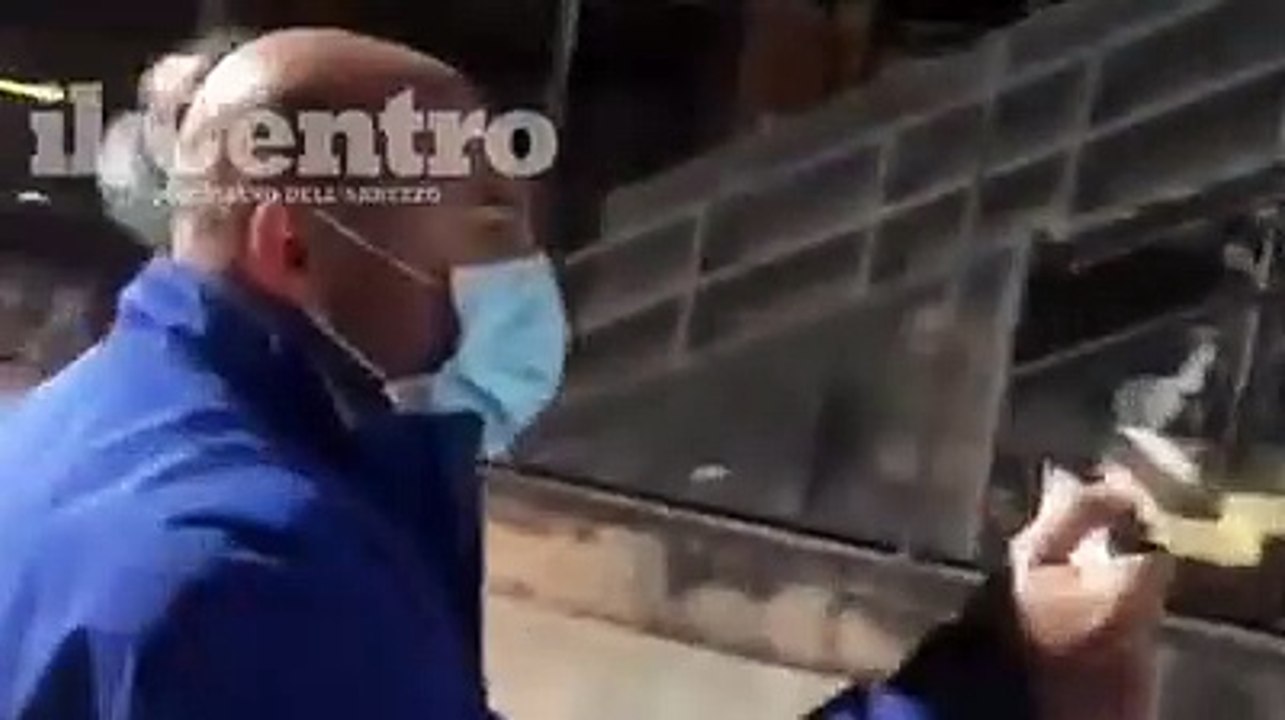 Fumogeni, cori e applausi a Notaresco dopo la vittoria a Catania