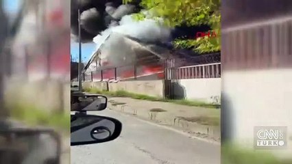 Halı sahada çıkan yangın kumaş fabrikasına sıçradı