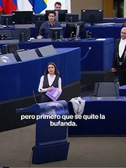 Eurodeputada espanhola obrigada a tirar 'keffiyeh' no Parlamento Europeu