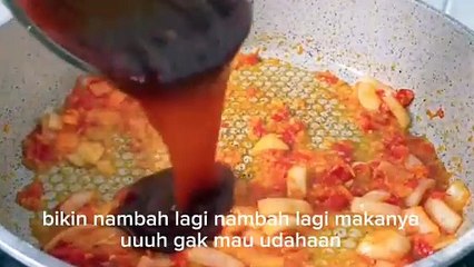 kuliner makan kepiting saos padang