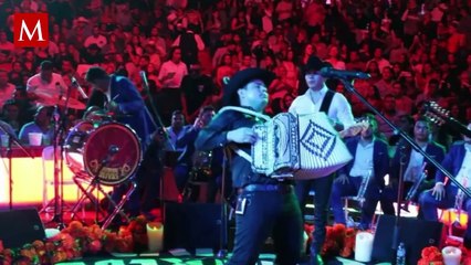 Alfredo Olivas ofrece un emotivo concierto en Pachuca a pesar de su enfermedad