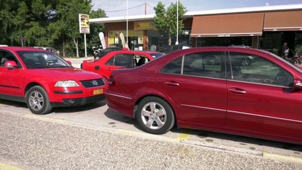 Τοποθετήθηκαν τα πρώτα αυτοκόλλητα για POS σε ταξί της Φθιώτιδας - "Άδικη η στοχοποίηση του επαγγέλματος"