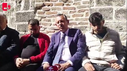 CHP lideri Özel, Diyarbakır'da halkla süreç üzerine sohbet etti... "Bugünlerde umut veren bazı gelişmeler olabilir"
