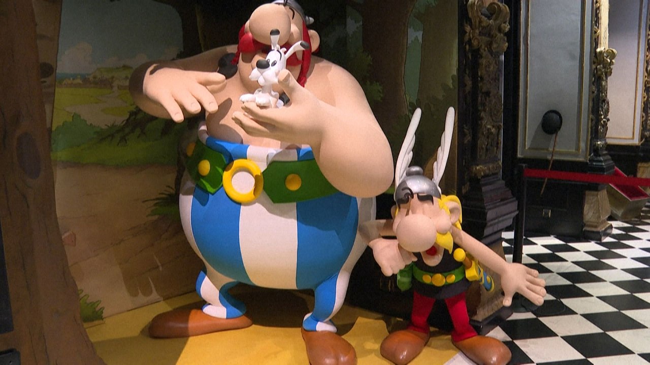 Des statues d'Astérix et Obélix entrent au musée Grévin