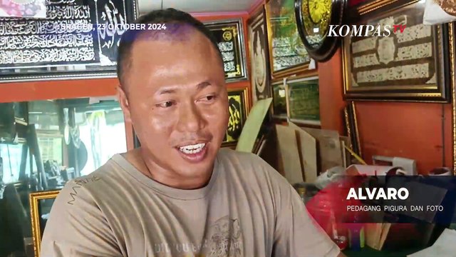 Penjual Foto Presiden Prabowo dan Wapres Gibran Curhat soal Pendapatan Usai 3 Hari Pelantikan