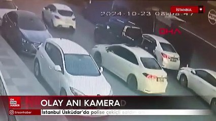 İstanbul Üsküdar'da polise çekiçli saldırı anı