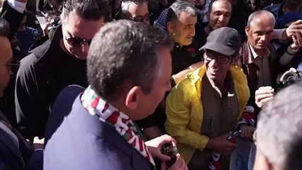 Özel'in Diyarbakır ziyaretinde bir vatandaşla diyaloğu gündem oldu