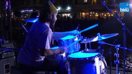 Ycare chante "Le fou et le roi" au France Bleu Live La Ciotat