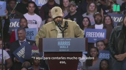La épica entrada de Obama a un mitin presentado por el rapero Eminem