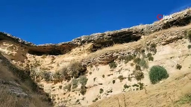 Suların çekilmesiyle ortaya çıktı! O ilimizde 3 bin yıllık kaya yerleşkesi bulundu