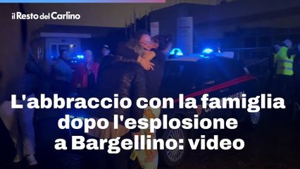 L'abbraccio con la famiglia dopo l'esplosione a Bargellino: video