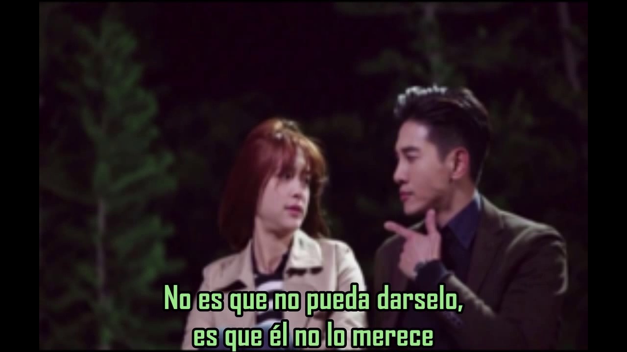 DETRAS DE TU SONRISA [he isn't worth it shishi] [Él no vale la pena Sub Esp]