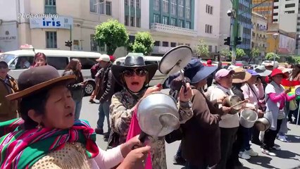 Bolívia fica parcialmente bloqueada por apoiadores de Morales