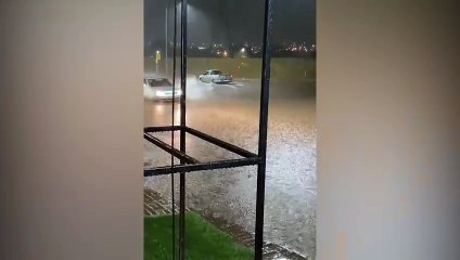 Internautas relatam alagamento em Avenida recentemente revitalizada