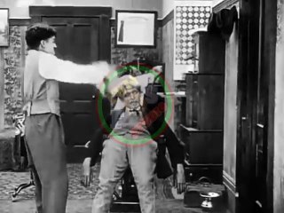 Charlie Chaplin - Shorty Funn Studio ️