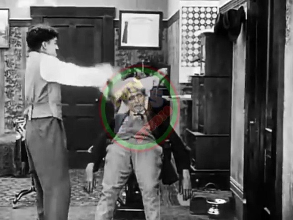 Charlie Chaplin - Shorty Funn Studio ️