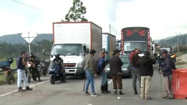 ¿Cuáles son las razones detrás de las masivas protestas de campesinos y mineros en ocho departamentos?