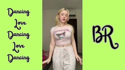 Mulher Linda dançando muito #2