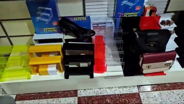 3 lü şeffaf pleksi ayakkabılık üretici Zümrüt Plastik'ten
