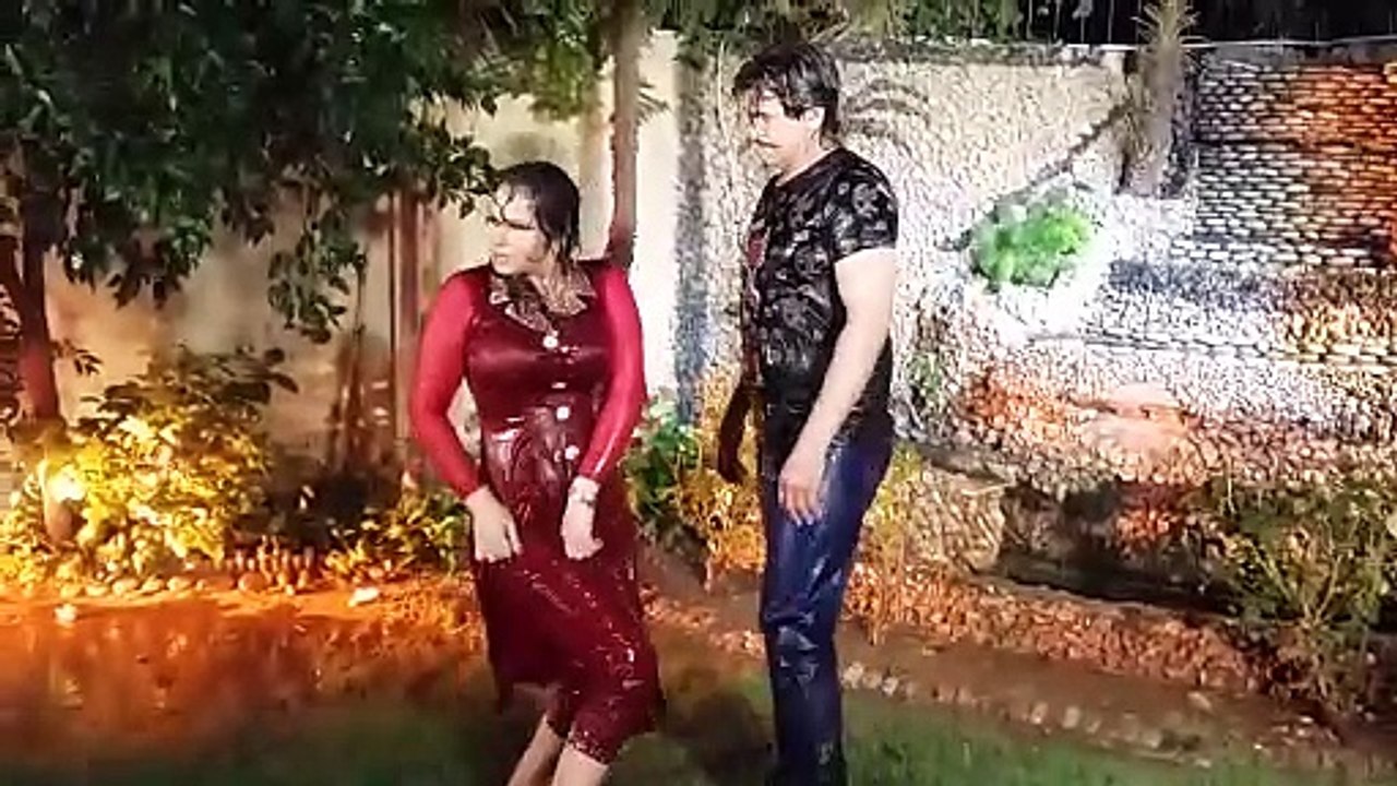 Nighar ch mujra dance Pakistani.