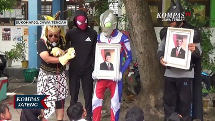 Superhero Kenalkan Foto Prabowo-Gibran ke Siswa