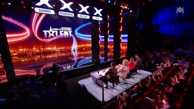 Mariane James en larmes face à Creatine Price dans La France a incroyable talent