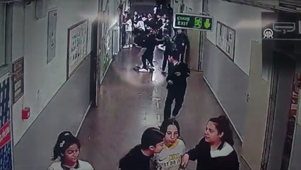 Nefes borusuna elma kaçan öğrenciyi, arkadaşı Heimlich manevrasıyla kurtardı