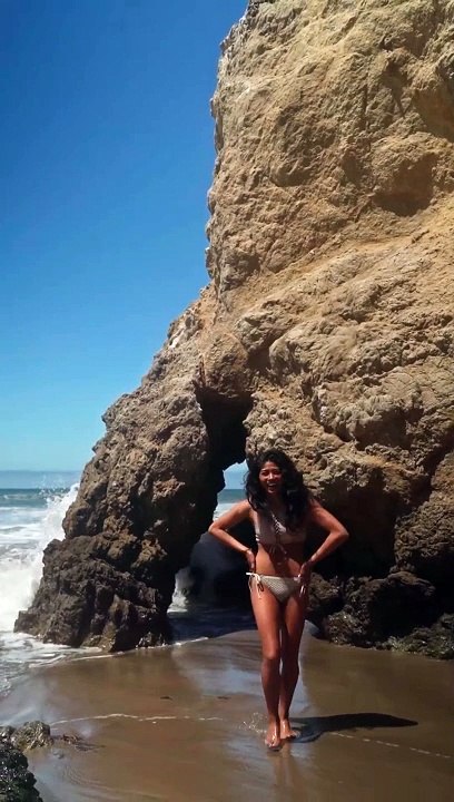 Carter Celaena | Relaxing With Hottest