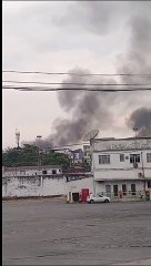 Tiroteio no Complexo de Israel tem ferido e fecha a Avenida Brasil e estações de trens