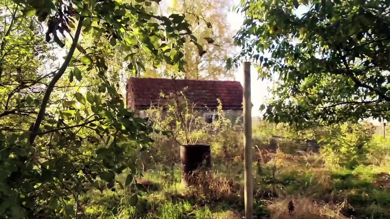 + + RUNDGANG - PFARRSDORF HAUS + +