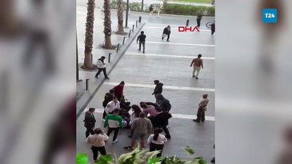 Alışveriş merkezinde 2 çocuk, güvenlik görevlisini bıçakladı