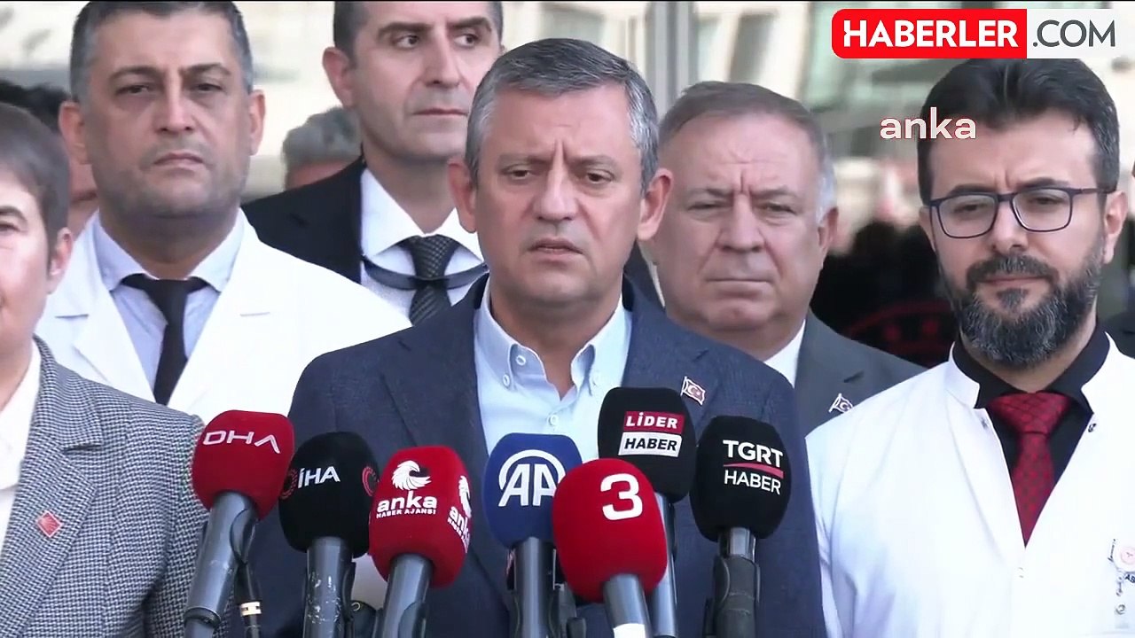 Özgür Özel, Tusaş Terör Saldırısında Yaralananları Hastanede Ziyaret Etti.