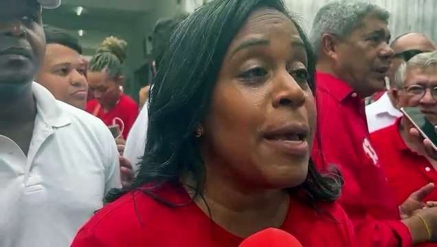 Candidata a vice-prefeita de Camaçari, Pastora Déa Santos comenta denúncia de crime eleitoral da chapa rival: É uma prática deles