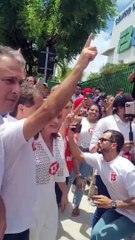 Candidato no segundo turno, Evandro Leitão vota em Fortaleza