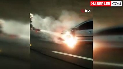 Kahramanmaraş'ta Seyir Halindeki Otomobil Yanarak Kül Oldu