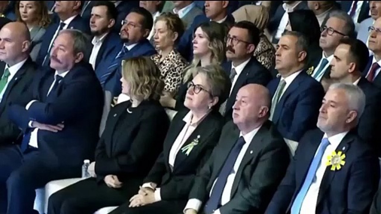 Müsavat Dervişoğlu: Bebek katiline hürriyet Dervişoğluna tehdit öyle mi