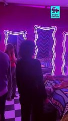 Alexia Laroche-Joubert découvre la villa Culte !