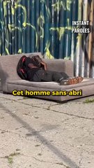 Cet homme sans-abri au grand cœur reçoit le précieux soutien d’un passant
