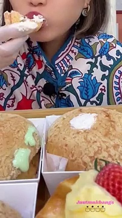 #76 Desserts Mukbang ASMR || Cream puffs, Mochi, Tart... #asmr #mukbang #dessert #justmukbangs
