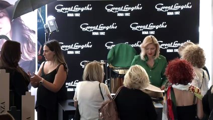 Το εντυπωσιακό show κομμωτικής "Haute Coiffure Française "