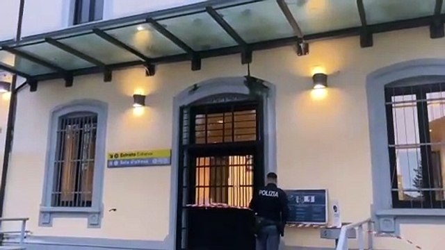 La Polizia ferroviaria chiude gli ingressi della stazione di Melegnano