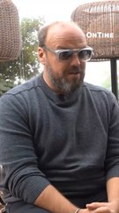 « On m’appelait Rocky » : Alban Ivanov raconte son parcours inspirant