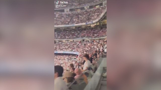 El Bernabéu, en ebullición en plena remontada del Madrid al Dortmund y un móvil justo graba a Kroos: Toni sabía cosas...