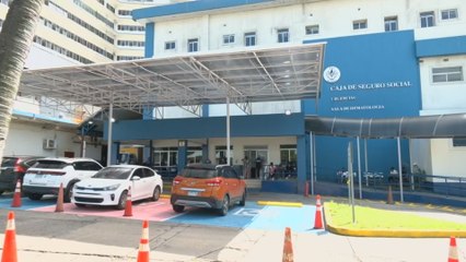 Complejo de la CSS se queda escaso de camillas, pero administración de Mon asegura que atención ha mejorado