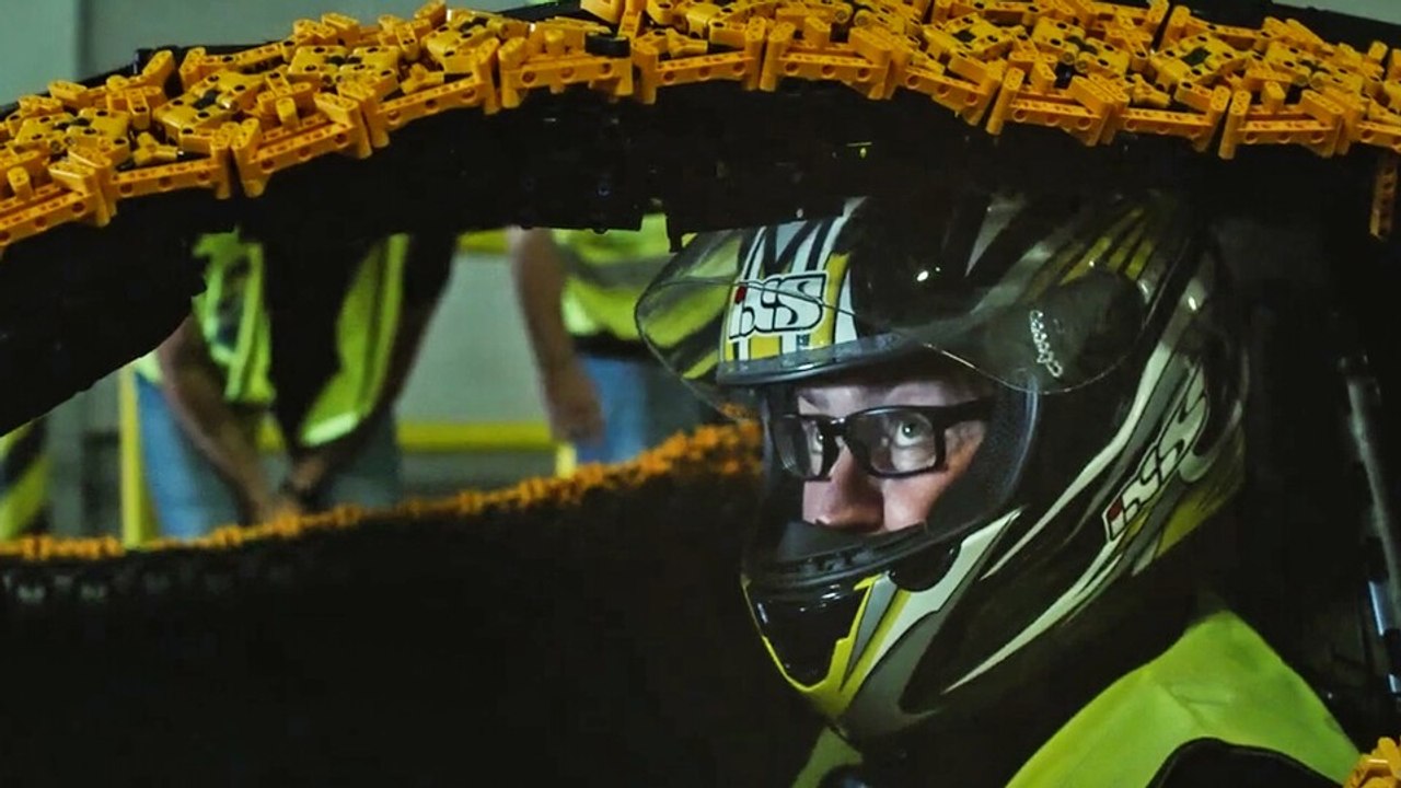 Supersportwagen aus lego technic: wie ein plastikauto auf die rennstrecke kam