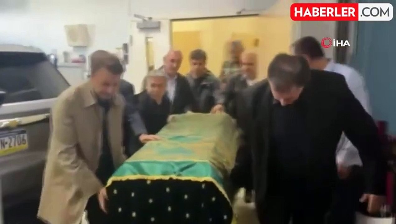 FETÖ Elebaşı Gülen için Stadyumda Cenaze Töreni Düzenlendi