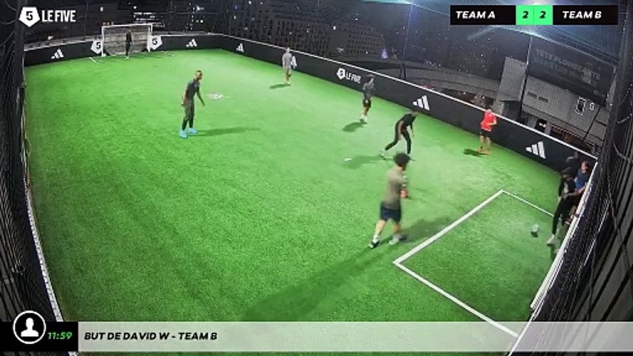 But de David W - Team B