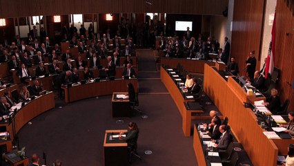 Áustria elege pela primeira vez um presidente do Parlamento de extrema direita